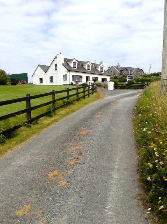 Cleggan Cnoc Breac B&B מראה חיצוני תמונה